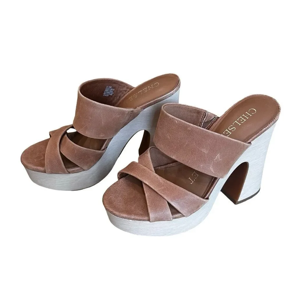 NWT Chelsea Violet Kapri Leather Platform Heels Sandals 9 1/2